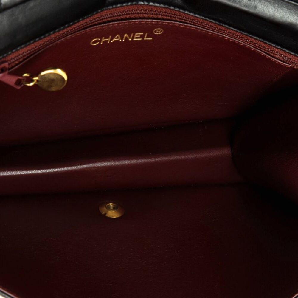 Chanel Vintage Full Flap Bag Quilted Lambskin Medium Black - Picture 6 of 10
